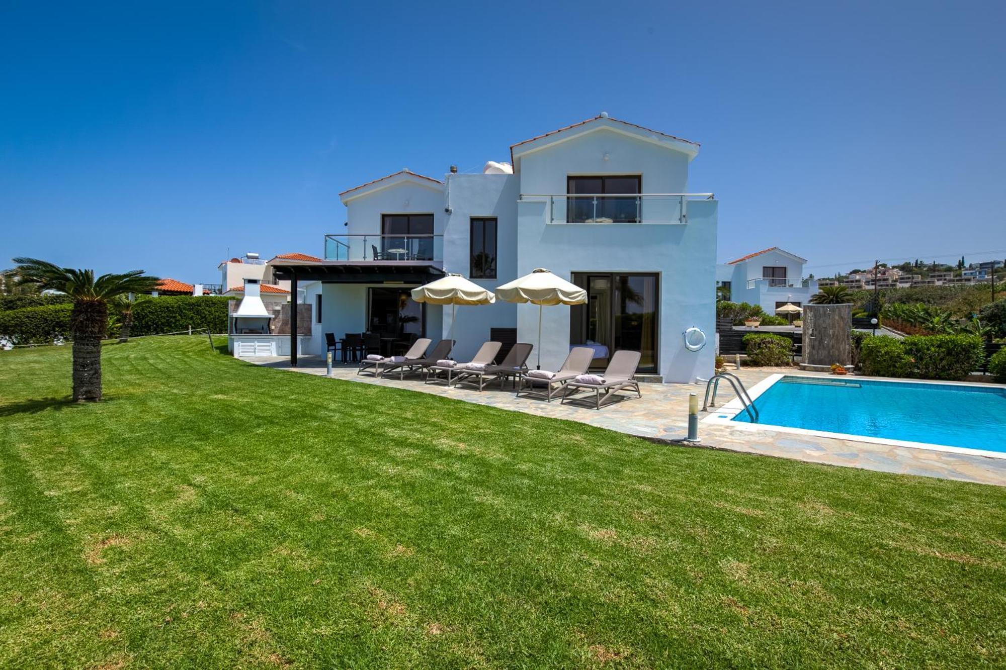 Platzia Beach Villas Pafos Exterior foto