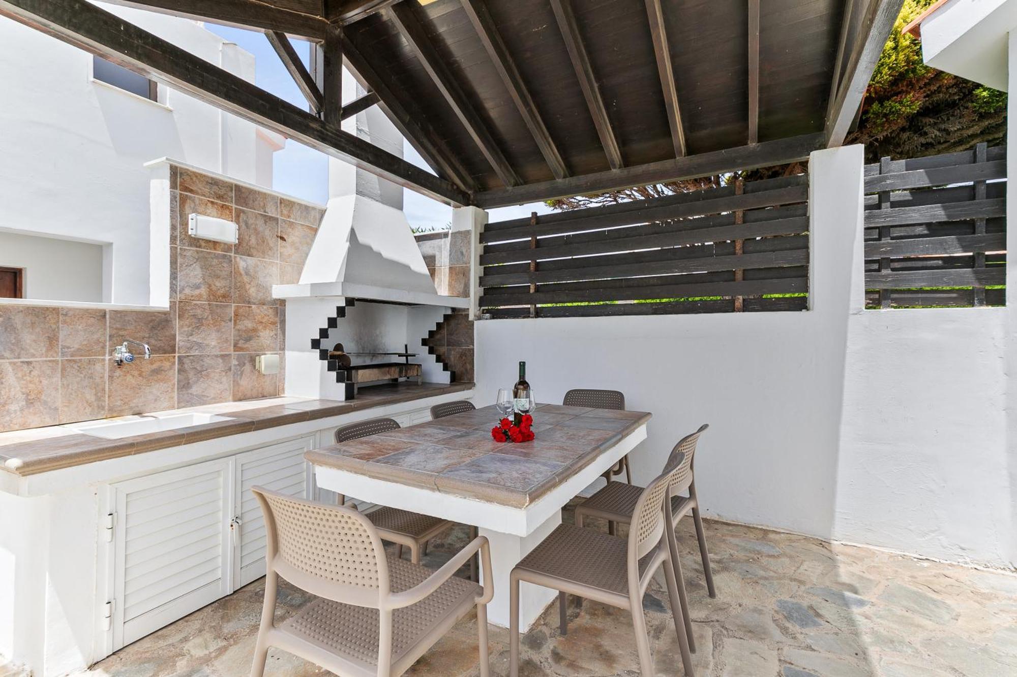 Platzia Beach Villas Pafos Exterior foto