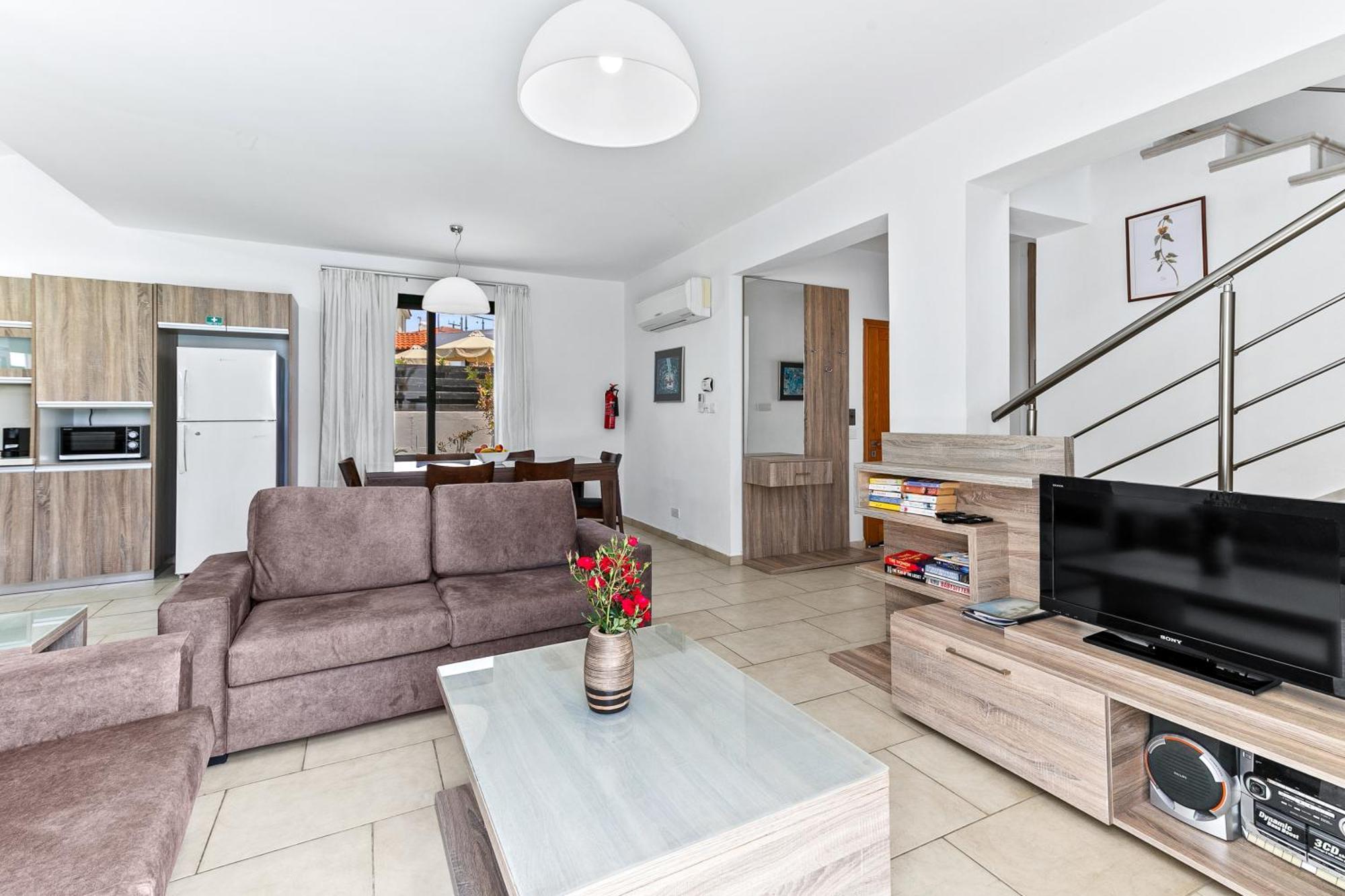 Platzia Beach Villas Pafos Exterior foto