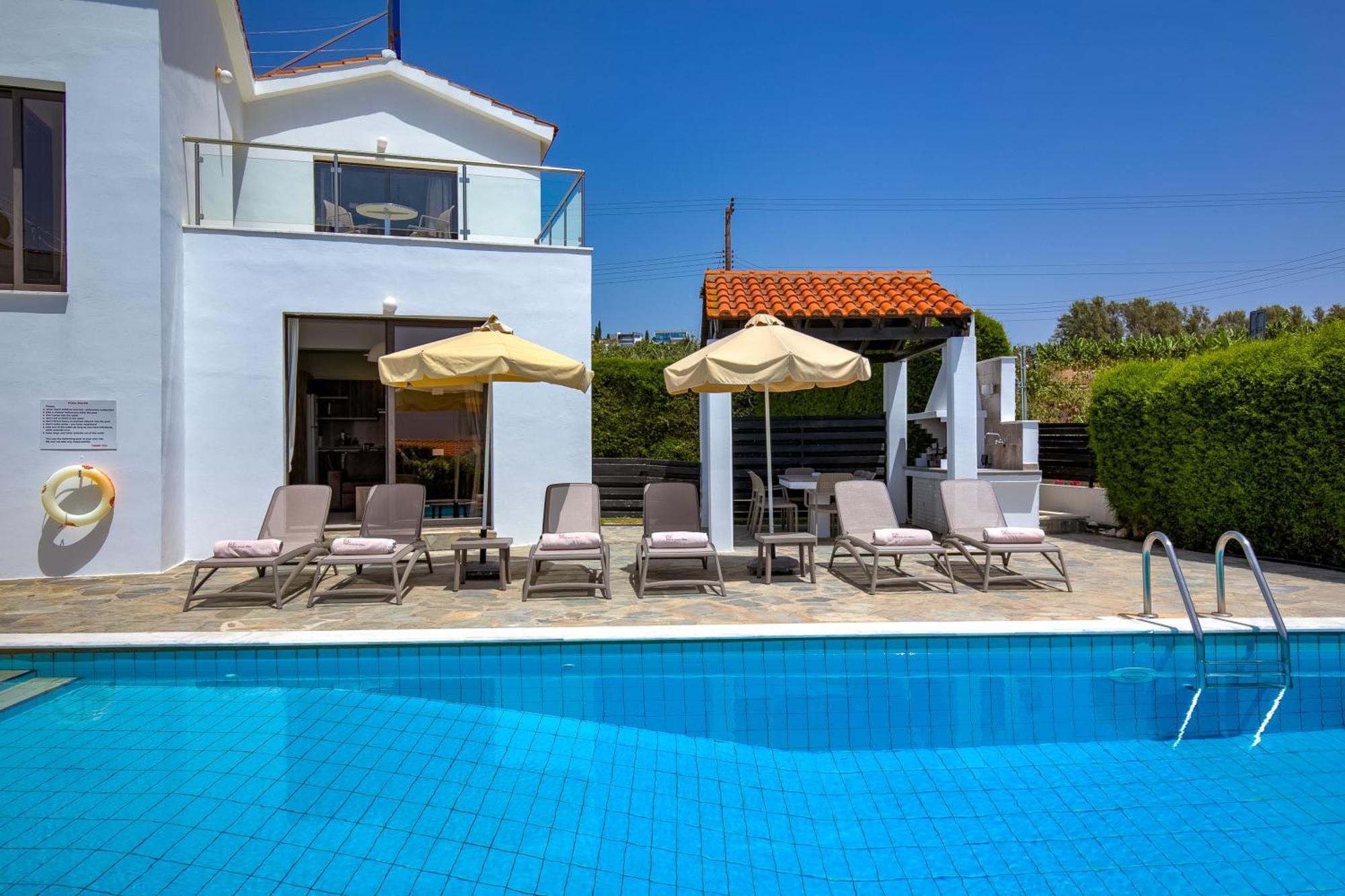 Platzia Beach Villas Pafos Exterior foto