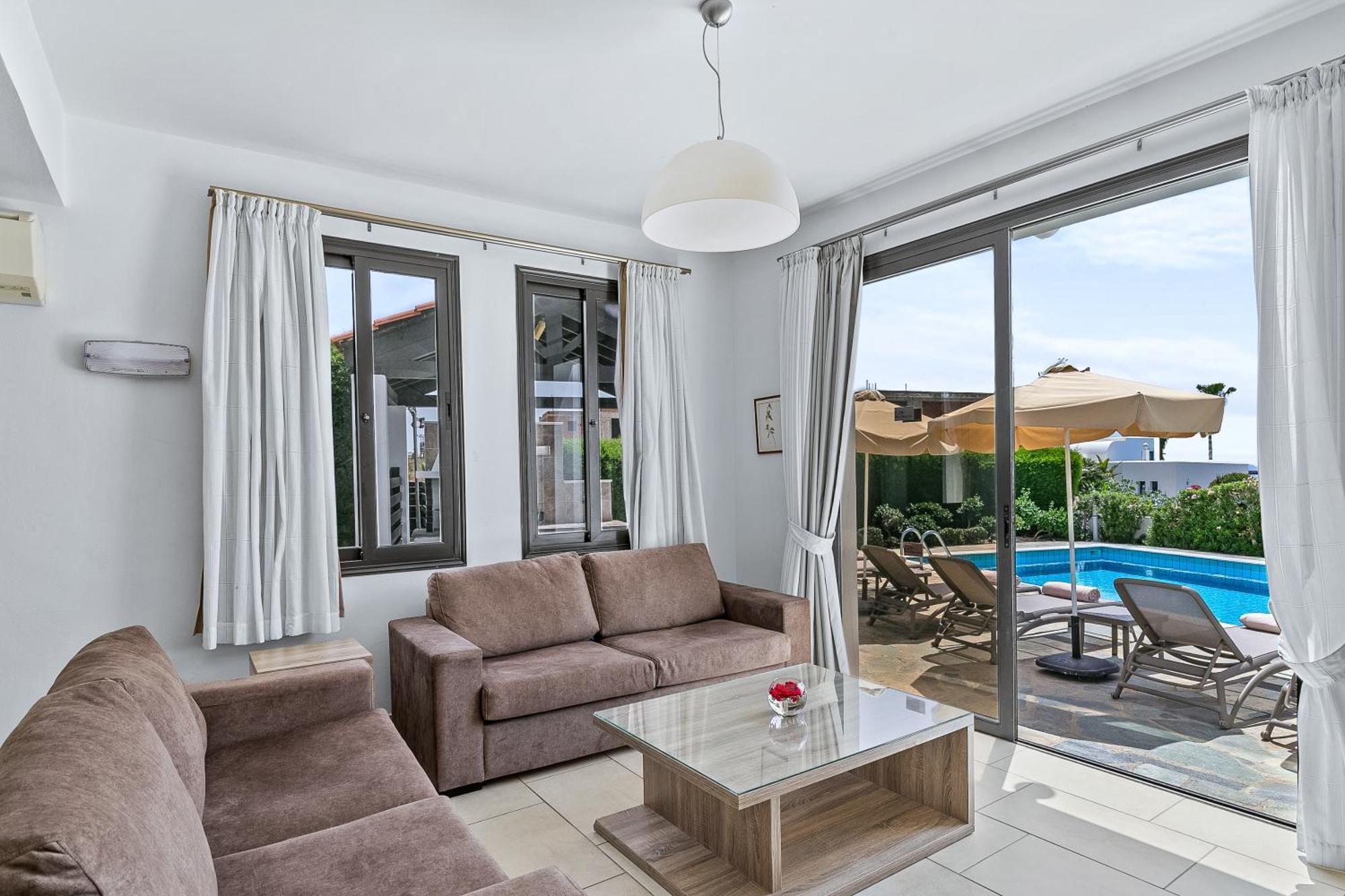 Platzia Beach Villas Pafos Exterior foto