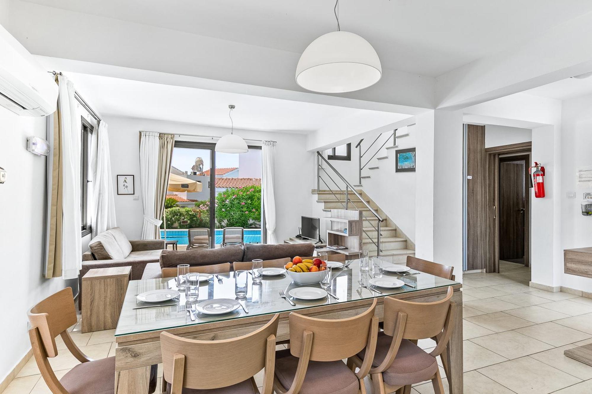 Platzia Beach Villas Pafos Exterior foto